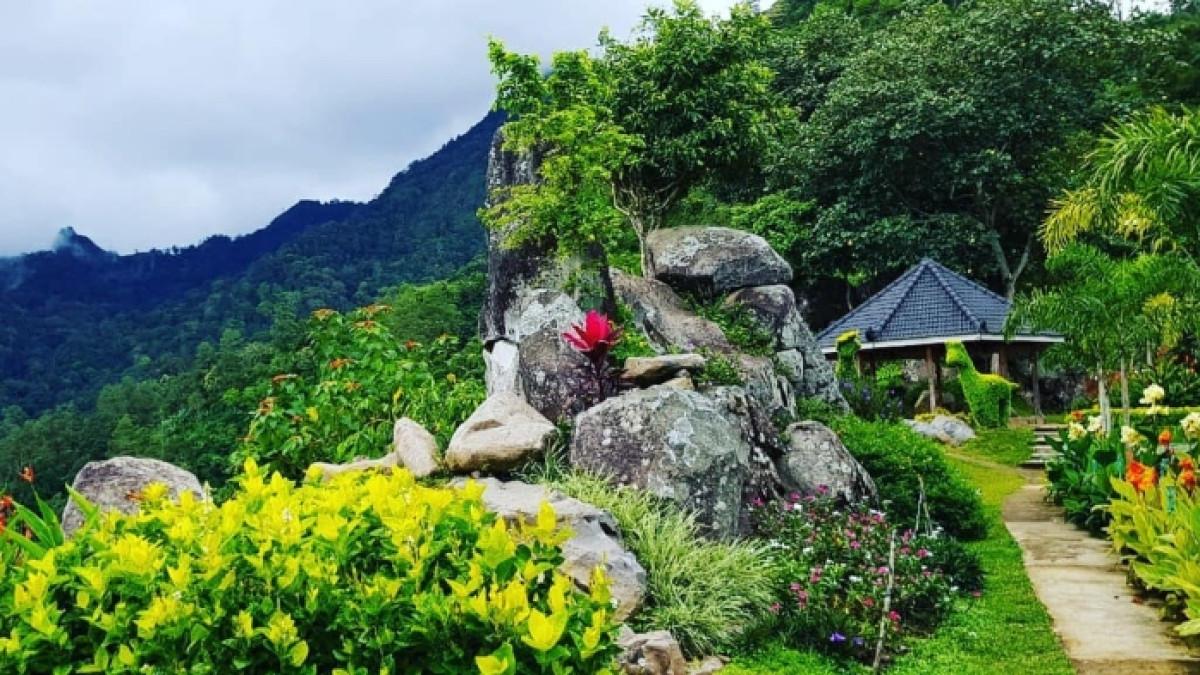 Wisata Watu Rumpuk, destinasi populer di Madiun, Jawa Timur untuk healing.