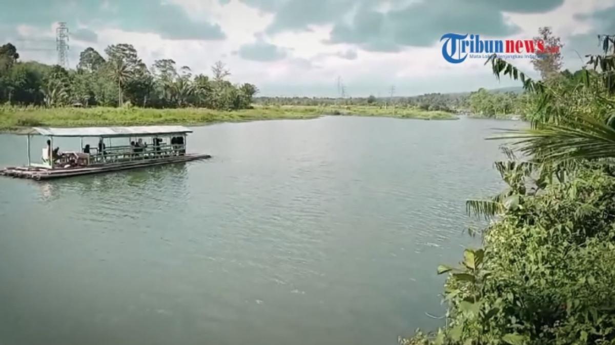 Itinerary Danau Suro, Healing Berdua Naik Perahu Bujet Rp 55 Ribu