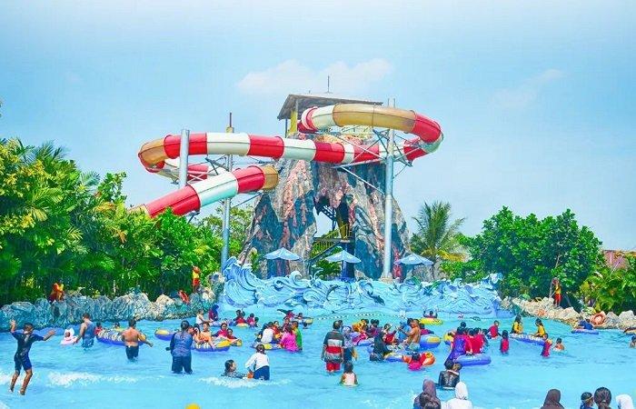 Wonderland Adventure Waterpark, rekomendasi tempat wisata air di Karawang, Jawa Barat.