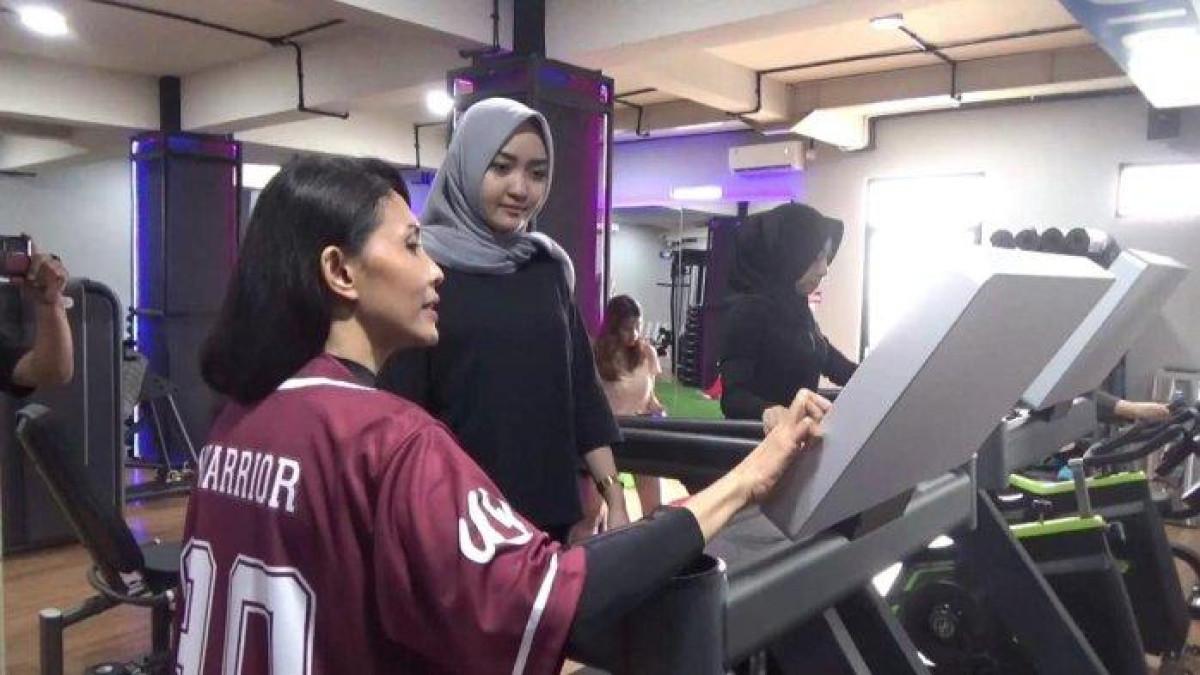 LATIHAN KEBUGARAN: Aktivitas latihan kebugaran di Wzone Gym Studio, yang berlokasi di XT Square, Umbulharjo, Kota Yogyakarta, Jogja.