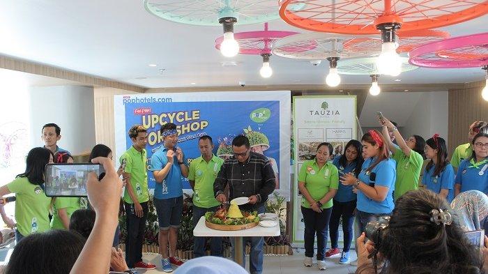 POP! Hotel Solo Rayakan HUT ke-1 dengan 'Upcycle Workshop', Gandeng Komunitas Bang Sampah Solo Raya