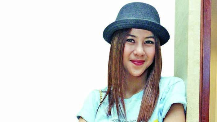 Adinda Thomas - Aktris Raksasa dari Jogja Liburan di Pok Tunggal, Videonya Bikin Netizen Kepincut