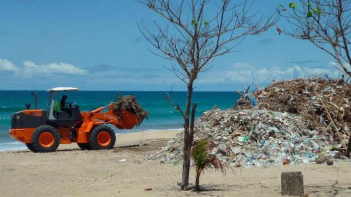 Jangan Ditiru! 8 Tempat Wisata Ini Rusak karena Tangan Jahil Turis, Ada yang Terjadi di Indonesia