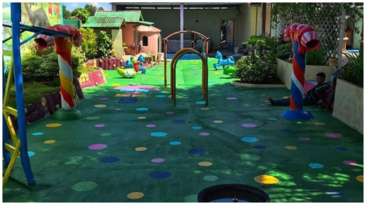 Aquatica Waterpark & Playground, satu tempat wisata dekat Bandara Syamsudin Noor Banjarbaru Kalimantan Selatan.