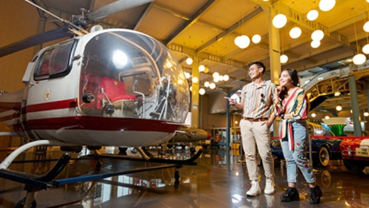 Area wisata Presidential Helicopter di Museum Angkut Kecamatan Batu, Kota Batu, Jawa Timur.
