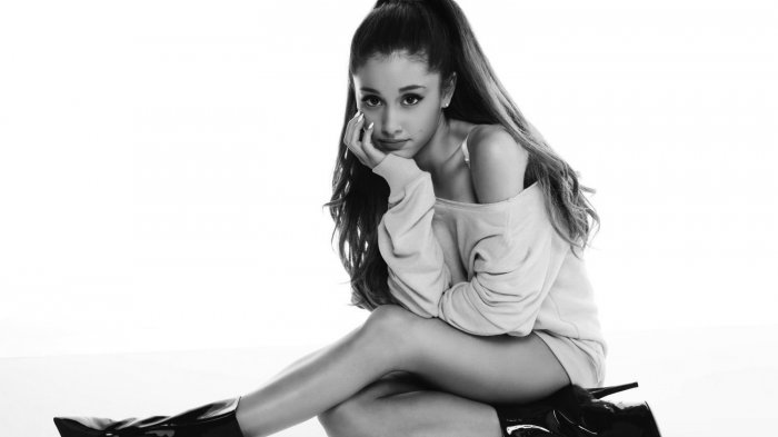 So Cute! Liburan ke Kebun Binatang Australia, 2 Binatang Ini Nempel Terus pada Ariana Grande
