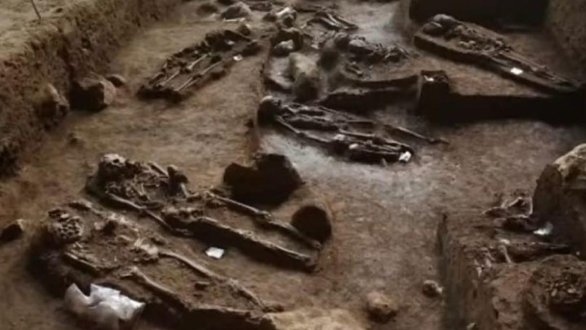 Peneliti di Pusat Riset Arkeometri, Badan Riset dan Inovasi Nasional dan ahli lainnya menemukan berbagai artefak di Museum Situs Gua Harimau Padang Bindu di Ogan Komering Ulu, Sumatera Selatan.