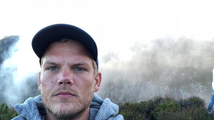 Sebelum Meninggal, Avicii Pernah Tuliskan Fakta Kematian Akibat Selfie