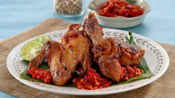 Warung Nasi Ibu Imas, Kuliner Malam Legendaris di Bandung Langganan Para Pejabat