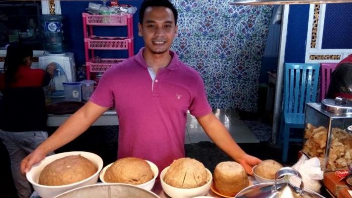 Bakso Klenger Nologaten - Berani Makan Ini? Beratnya 5 Kilogram