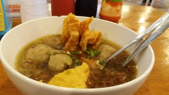 Macarena Foodcourt Lampung - Surprise! Disuap Lembut dan Isian Bakso Bikin Kamu Teriak Wow
