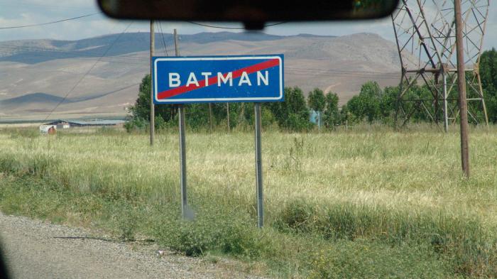 Traveling Turki - Kota Ini Namanya Batman, Apa Hubungannya Sama Superhero Ya?