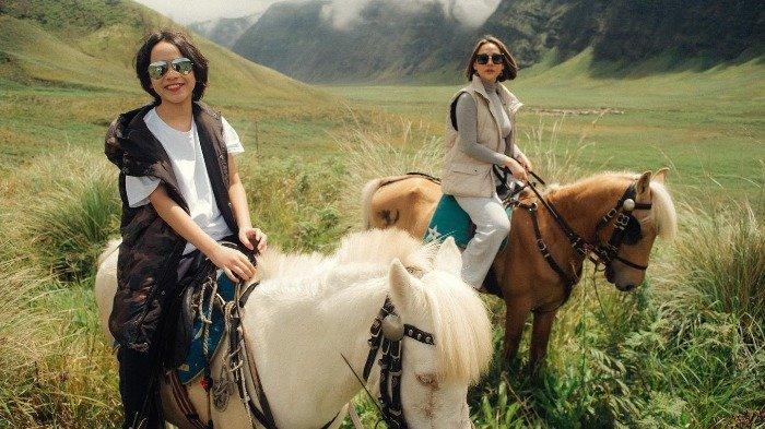 Potret Bunga Citra Lestari Liburan Tahun Baru Bareng Noah, Jelajah Gunung Bromo hingga Bali