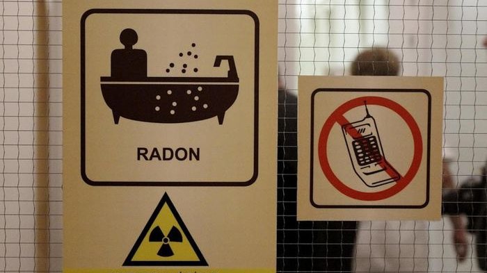Tak Takut Terkontaminasi, Pemandian di Ceko Ini Malah Tawarkan Sensasi Berendam di Air Radioaktif