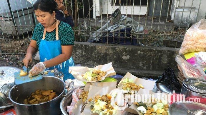 Puluhan Tahun Jualan Rujak Cingur, Mella Beberkan Perubahan Harga Jadi Rp 60 Ribu