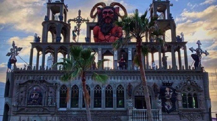 Dirikan Kastil Senilai Rp 52,1 Miliar, Pria Ini Rasakan Tempat yang Jadi Pemujaan Setan Itu Berhantu