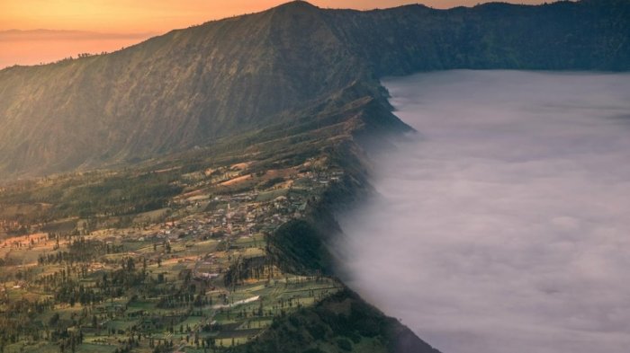 Lokasinya Memang Terpencil, tapi 25 Tempat Ini Akan Buatmu Bengong Saking Indahnya