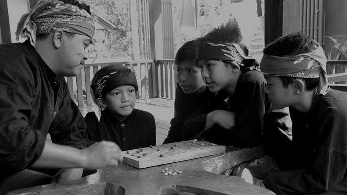 Intip Keunikan Kampung Adat Cireundeun Kota Cimahi, Ada Tradisi Tidak Makan Nasi Sejak Tahun 1918