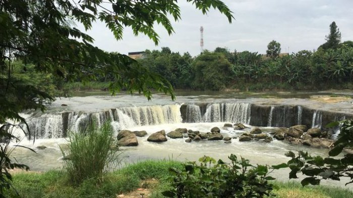 Curug Parigi di Kampung Parigi, Kecamatan Bantargebang, Kota Bekasi, Jawa Barat, Jumat (5/1/2018).