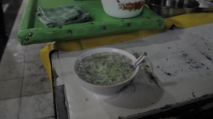 Kuliner Solo Favorit Jokowi - Dawet Rp 8.000-an Bikin Pak Presiden Rela Berdiri