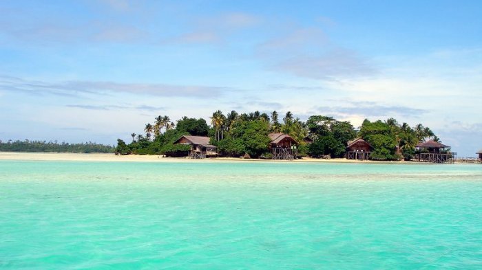 5 Pulau Indah yang Bisa Dikunjungi Saat Libur Lebaran, Pas Banget Untuk yang Tidak Mudik