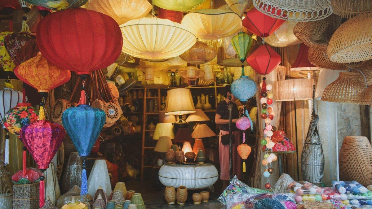 8 Oleh-oleh Khas Vietnam yang Menarik untuk Dibawa Pulang