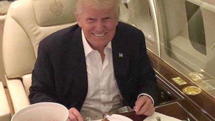 Menyukai Menu Cepat Saji, Pola Makan Tidak Sehat Donald Trump Jangan Ditiru