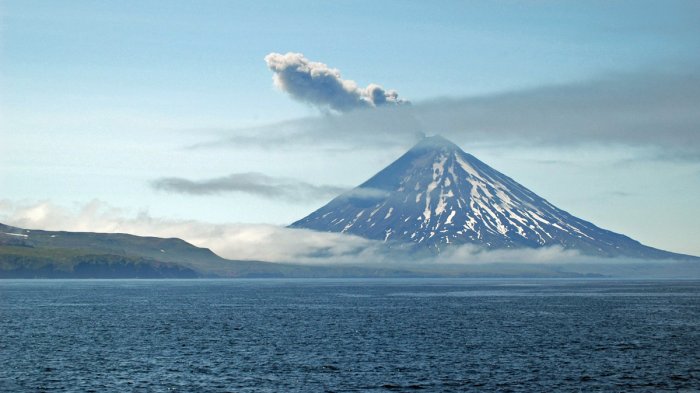 Ngeri! 7 Foto Erupsi Gunung dari Seluruh Dunia Ini Bikin Kamu Merinding, Ada yang dari Indonesia