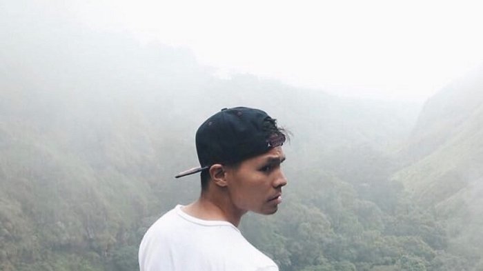 Jadi Host Acara MTMA, Berikut 7 Potret Fero Walandauw Menjelajahi Alam Indonesia