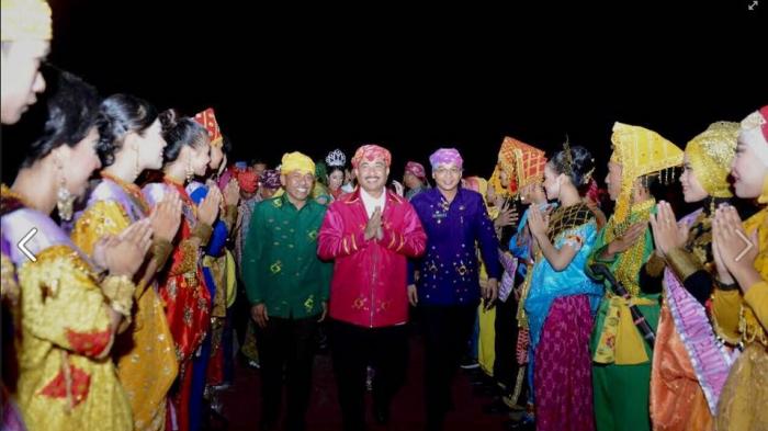 Festival Palu Nomoni 2016 - Terpesona dengan Keindahannya, Menpar Minta Ini Untuk Go Internasional