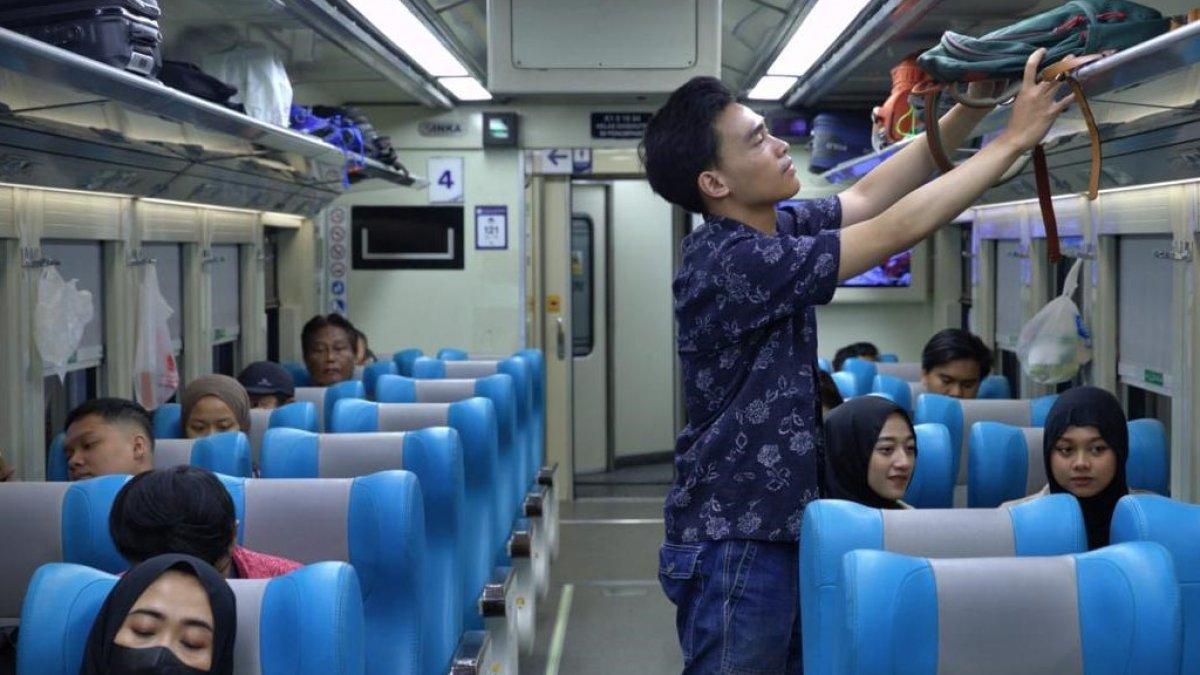 6 KA Layani Rute Purwokerto-Solo, Simak Jadwal Kereta Api & Harga Tiket Mulai dari Rp 165 Ribu