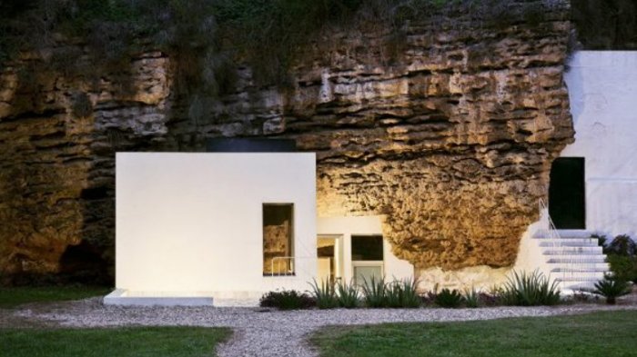 Wisata Spanyol - Gua Peninggalan Bangsa Romawi Disulap Jadi Guest House, Tarif Sewanya Bikin Melongo