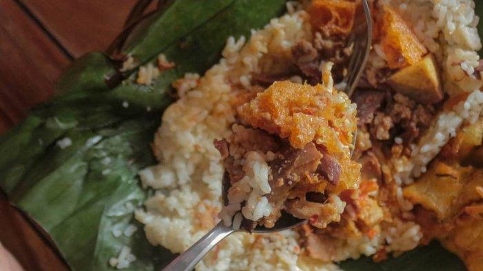 5 Warung Gudeg Mercon di Jogja untuk Makan Malam, Gudeg Basah Mbok Mandeg Punya Menu Kekinian