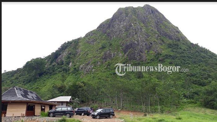Gunung Batu Sukamakmur, Kabupaten Bogor.