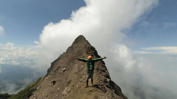 Aktivitas Vulkanik Meningkat, Kegiatan Pendakian ke Gunung Raung Dilarang untuk Sementara