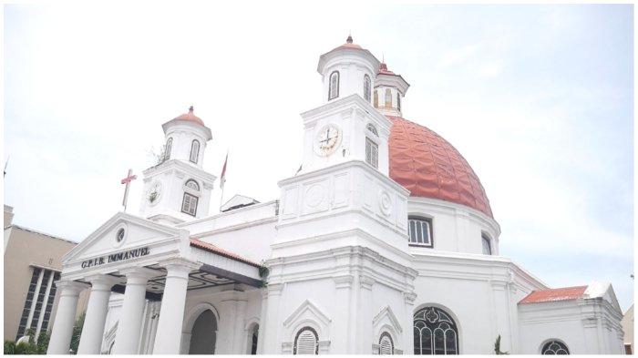 Gereja Blenduk bangunan megah Kota Lama Semarang.
