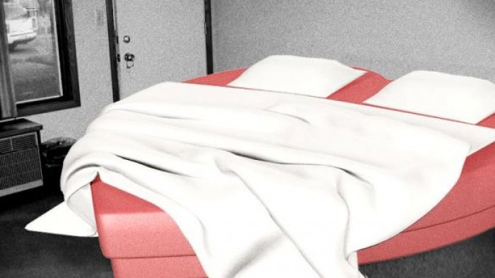 Bukannya Tertutup Hotel Plus-plus Ini Malah Dipertontonkan untuk Umum, Begini Wujudnya