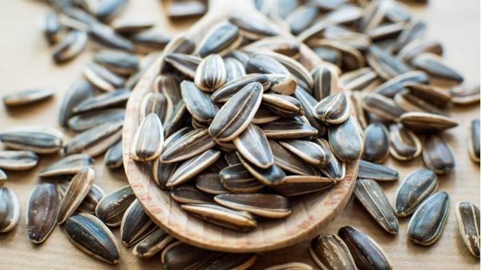 Suka Makan Kuaci? Inilah 5 Manfaat Konsumsi Kuaci Bagi Kesehatan Kulit hingga Turunkan Kolesterol