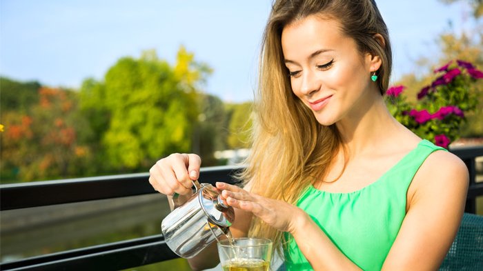 Fakta Makanan - Ingin Bersihkan Tubuh dari Racun? Coba 4 Minuman Ini
