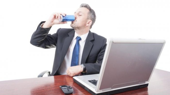 Hati-hati! Terlalu Sering Konsumsi Minuman Berenergi Bisa Picu 3 Penyakit Berbahaya Ini