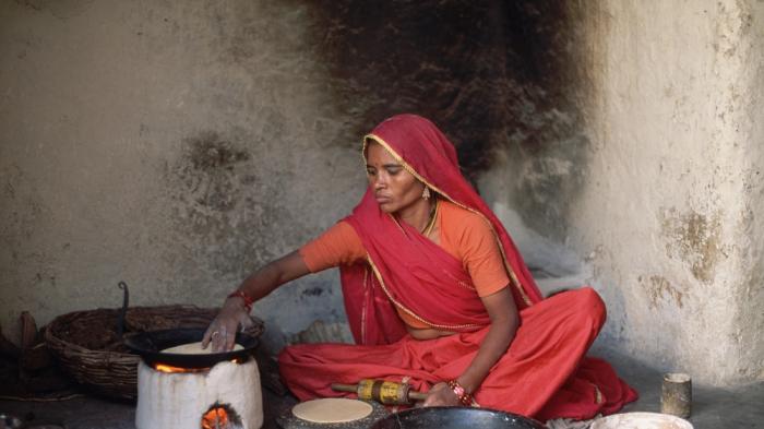 Bukan Sulap Bukan Sihir! Begini Cara Warga Manfaatkan Suhu Panas India, Siap-siap Melongo