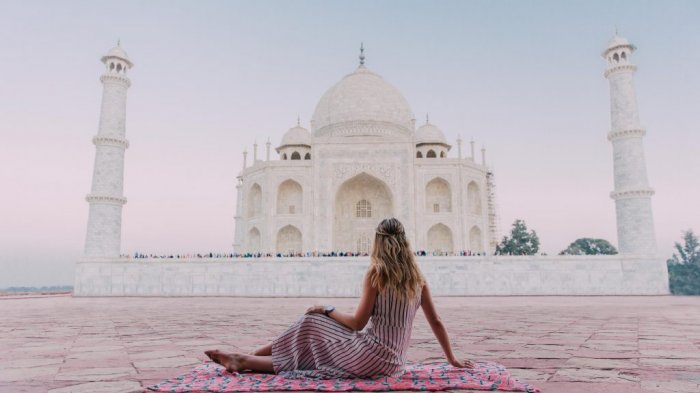 Bahaya Dikunjungi Solo Traveler Wanita, Ini 10 Trik Aman yang Harus Dilakukan Saat Liburan di India