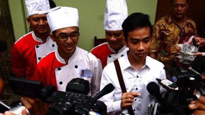 Lakukan Kenduri Sebelum Prosesi Pernikahan Kahiyang-Bobby, Ini Dia Sosok Juru Masaknya