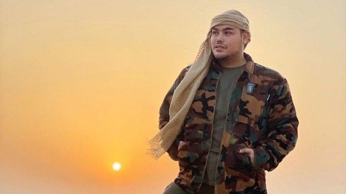 Tampil dengan Gaya Baru, Intip Foto-foto Liburan Mewah ala Ivan Gunawan saat Plesiran ke Dubai