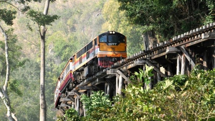 Buat yang Suka Tantangan, 8 Rute 'Maut' Ini Sukses Bikin Agenda Travelingmu Tak Mudah Terlupakan