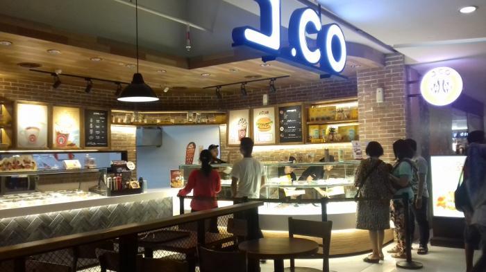 Promo J.Co Donuts & Coffee - Luar Biasa! Beli 1 Donat Dapat 2 Lho