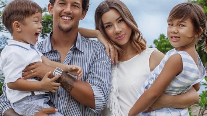 Ikut Rayakan Hari Raya Nyepi, Begini Potret Keharmonisan Keluarga Irfan Bachdim di Bali