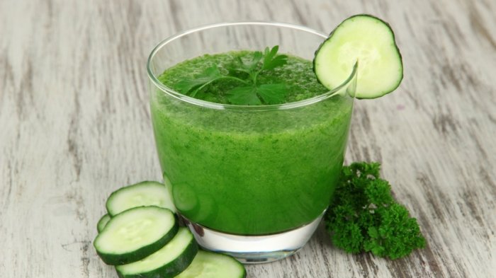 Fakta Makanan - Menguatkan Tulang Sampai Jantung, Ini 4 Manfaat Konsumsi Air Mentimun