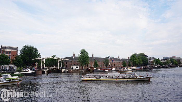 Dikenal Sebagai Kota Kanal, Berapa Tarif untuk Keliling Kanal Menggunakan Boat di Amsterdam?