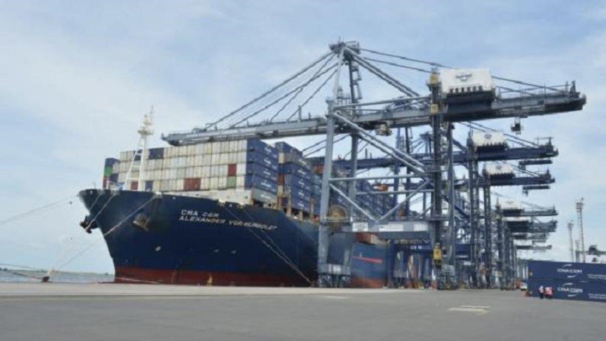 Kapal Alexander Von Humboldt bersandar di Pelabuhan Tanjung Priok